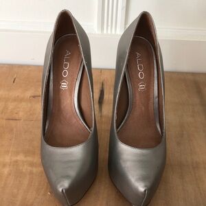 Also silver platform pumps. Surprisingly comfortable.